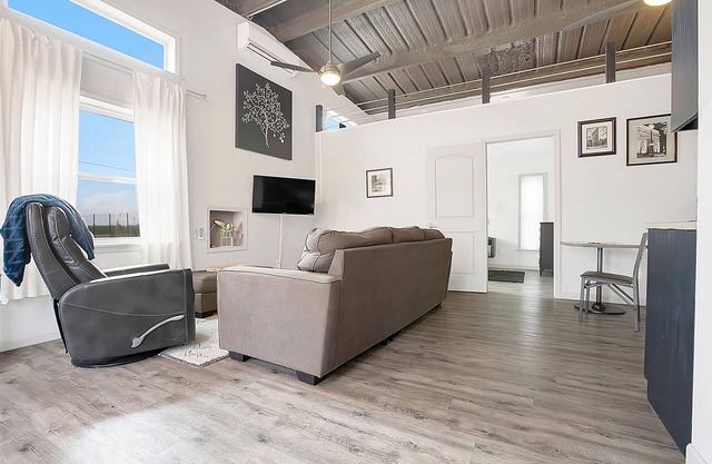 Affordable Extended Stays with Local Hospitality – Stay Longer, Feel at Home
