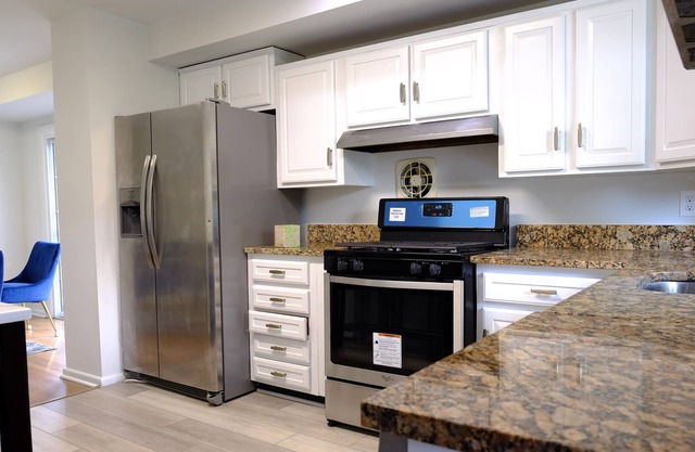 Affordable home - Minutes away to DC by metro