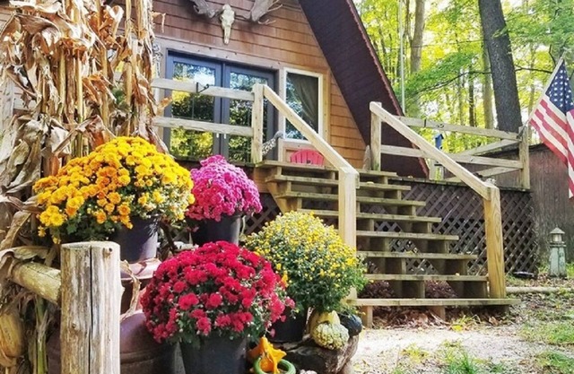 AFrame Cabin w/Acreage-Hamlin Lake-Hot Tub-Kayaks-Firepit-Dogs okay! No Fees!
