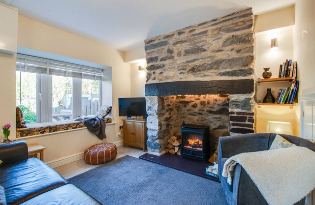 Agape Cottage - Two Bedroom House, Sleeps 4