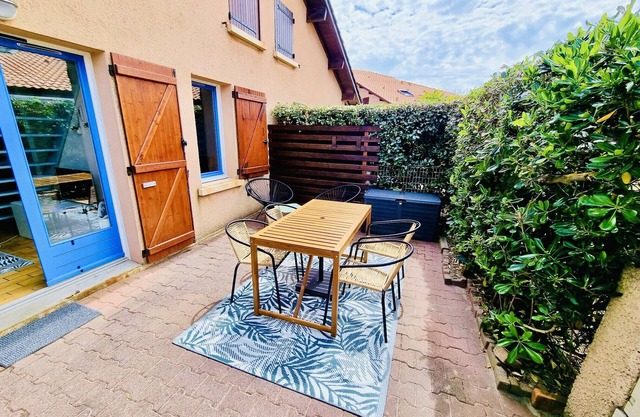 Agréable Pavillon avec une chambre + mezzanine 4/6 personnes proche plage Nord (194)