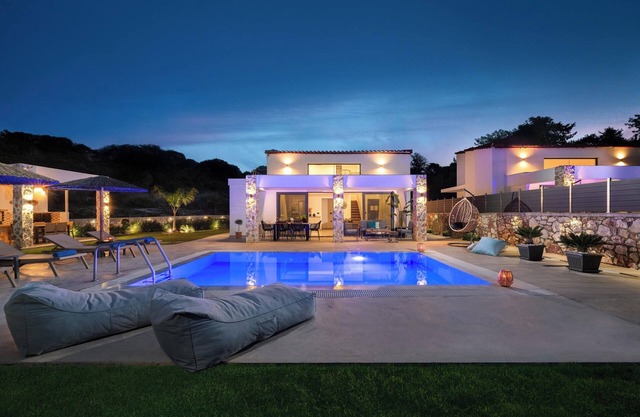 Aiora Luxury Villa 2