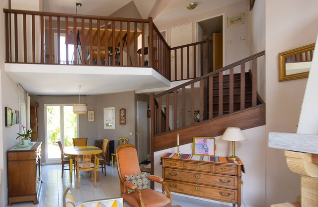 🌟 Air-conditioned villa: Private pool + tennis court🌟