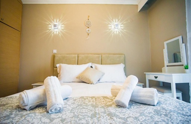 Aira's Lux Home