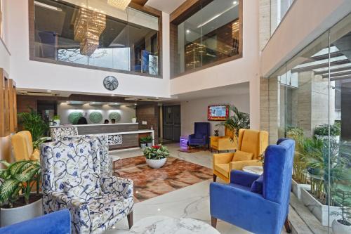 Airport Hotel Oxmo Express Delhi With Free Airport Transsfer
