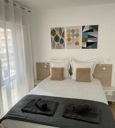 Aix Homes "Les Allées Provençales"