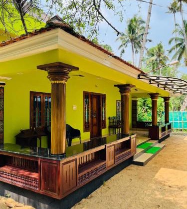 AK Riverside Tourist Home