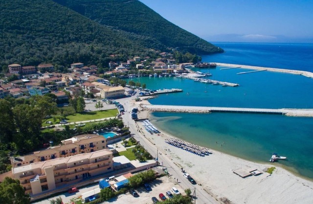 Akroyiali Resort