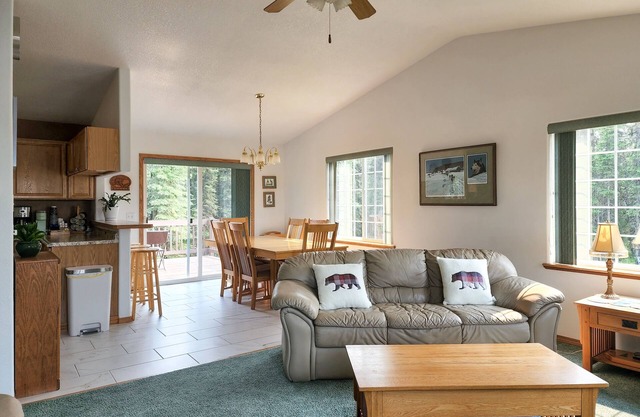 Alaska Fly In/Drive In, Kenai Peninsula Lodging
