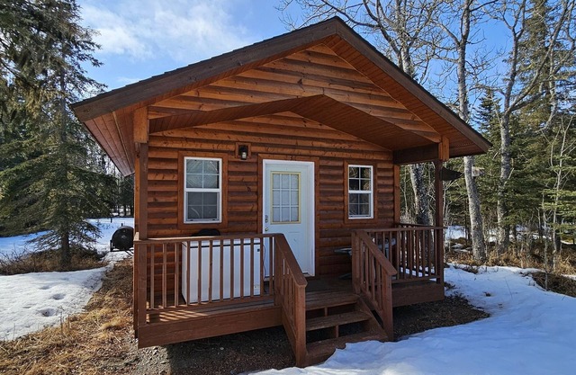 Alaska Summers Lodge Cabin No. 3