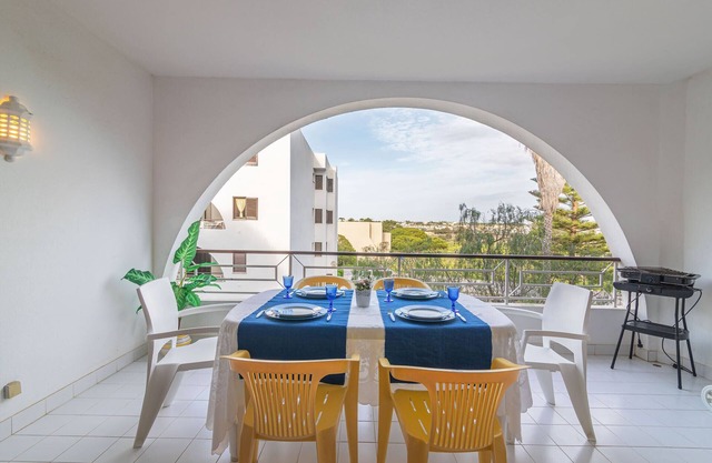 ALBUFEIRA SALGADOS BEACH 2 by HOMING