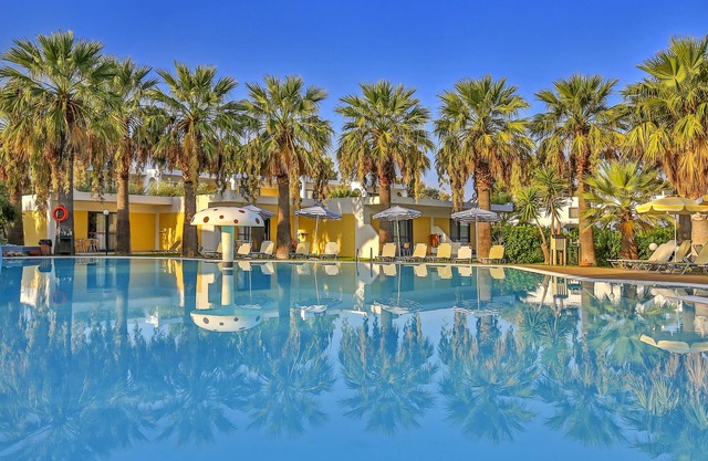 Alex Beach Hotel - Bungalows