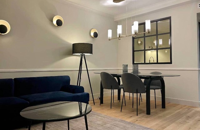 Alfred Suites is an elegant, upscale residence ideally located in the vibrant he