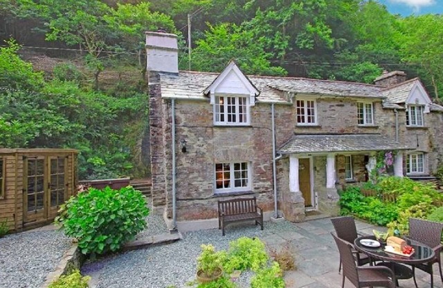 Alice's Cottage, Stands In The Beautiful Kilminorth Woods At Watergate