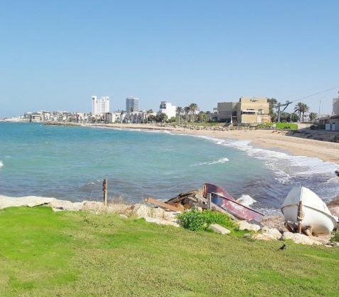 Alona's Apartments - Beach Apartment