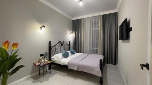 Alpamys, Residential Complex 102