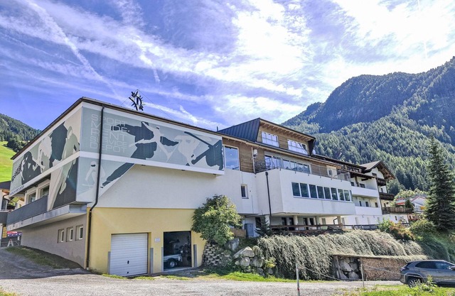 Alpelux by Interhome