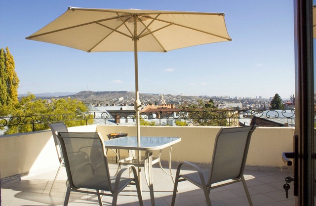 Altbau Apartment in Old Tbilisi #Three Bedroom