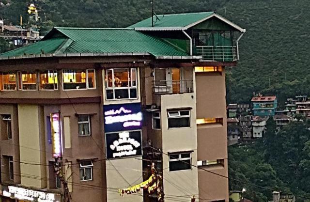 Amarjeet Hotel