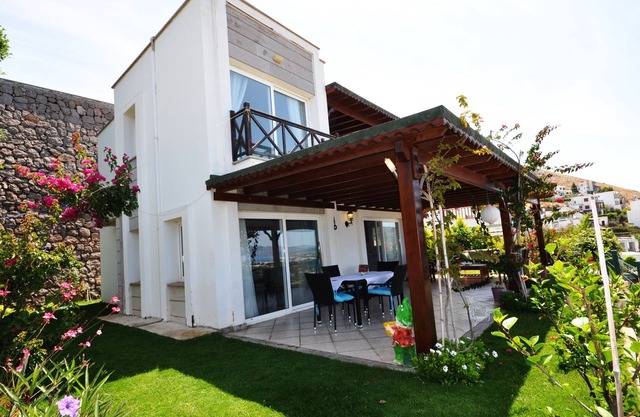 Amazing Sea View Villa Mavi