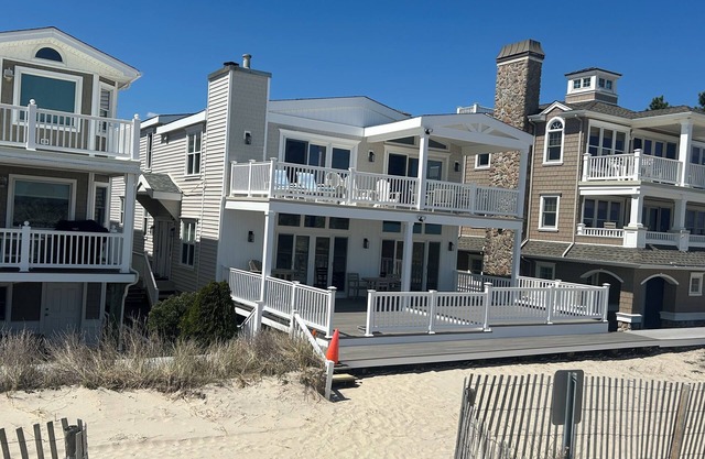 Amazing 2nd Story Beach Front Home with Panoramic Ocean Views