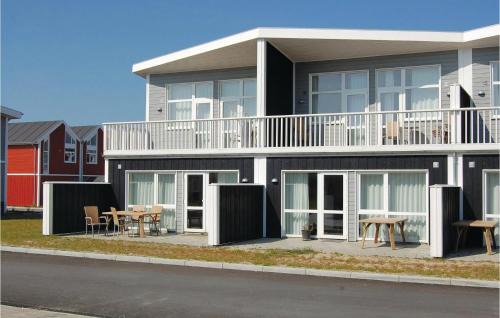 Amazing Apartment In Løkken With Wifi