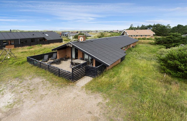 Amazing home in Hvide Sande with sauna