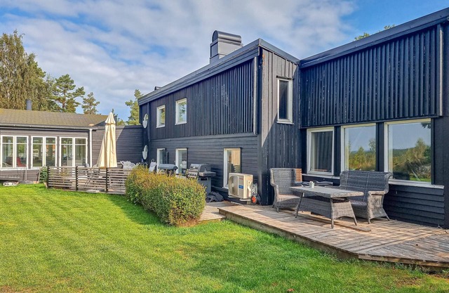 Amazing home in Köpmannebro