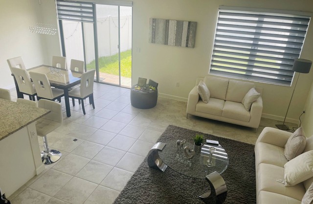 Amazing Lakefront Home, Central Location