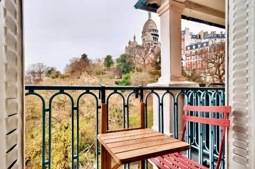 Amazing Sacre-Coeur views in Montmartre