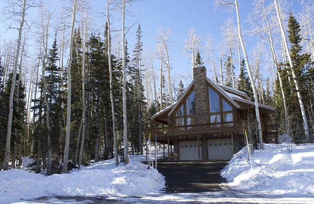 Amazing Ski In/Ski Out Cabin @ Brian Head Resort