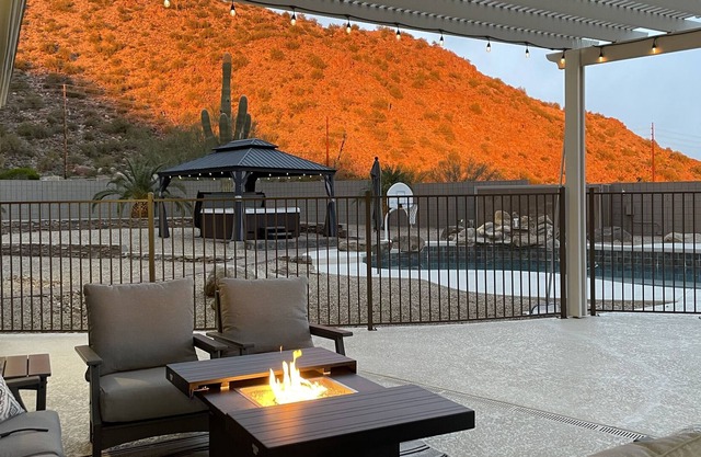 Amazing View-Desert Oasis-Single story