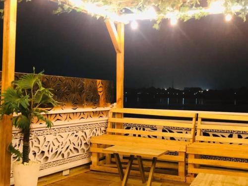 Amazing Waterfront 1-Bed Apt With 24HRS PWR And Starlink SuperFast Speed WiFi
