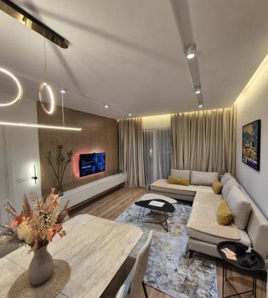 Amelia Apartment 2BR-2BA New Boulevard