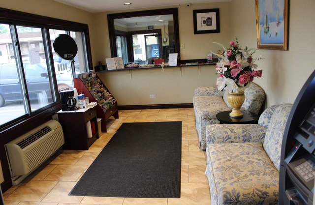 American Inn & Suites