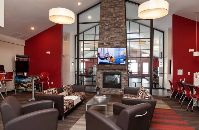 Ames Getaway 4BR Close to All with Pool
