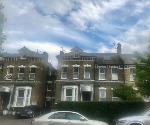 Amhurst Hotel