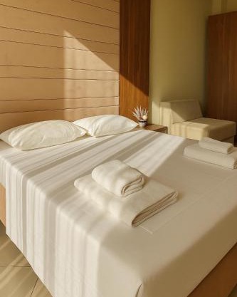 AMMEN Rooms