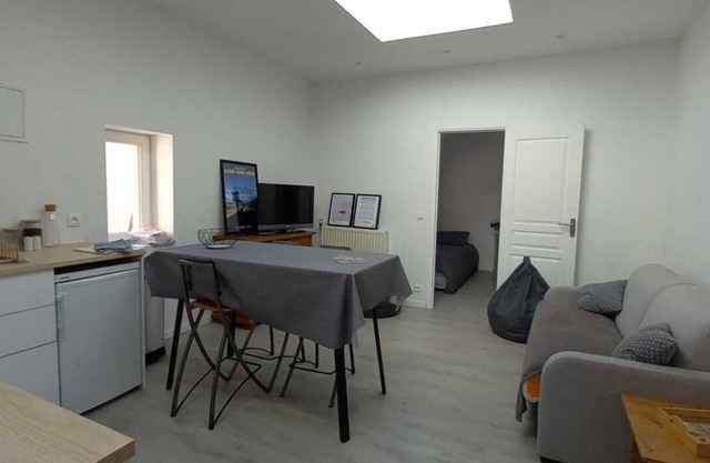 An apartment with your feet in the sand