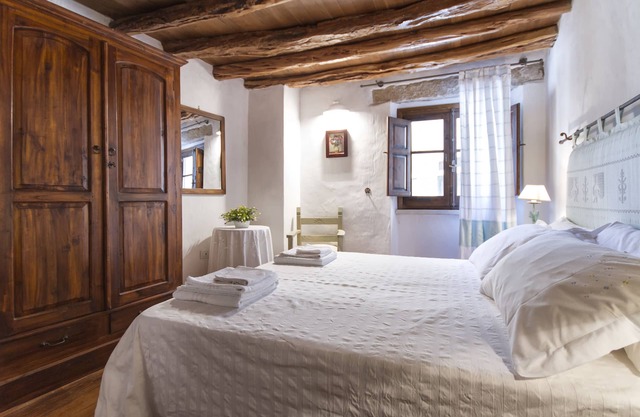 Ancient Stone Houses - Dom'e Pedra