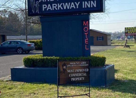 Andy Griffith Parkway Inn