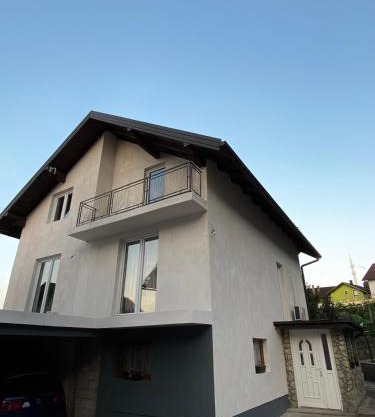 Anes House