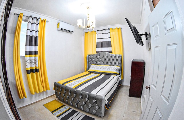 Apartment in the races near the monument