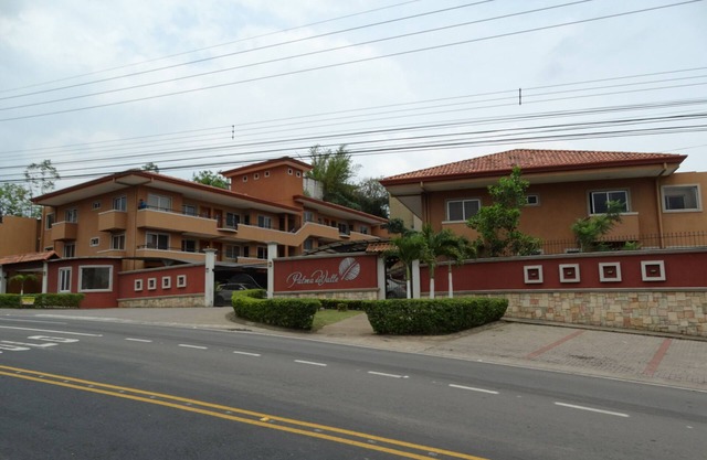 Apartamenos en condominio amueblados, Escazu