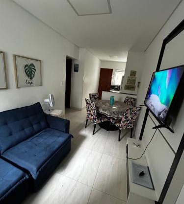 Apartamento em Condomínio Beverly Hills Praia de Vista Linda - Bertioga com Estacionamento e Piscina