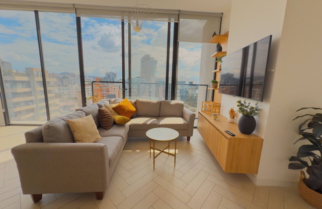 Apartamento en el edificio más alto UIO