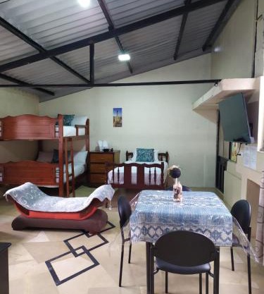 APARTAMENTO ESTUDIO - COMPLETO Y MUY BIEN UBICADO