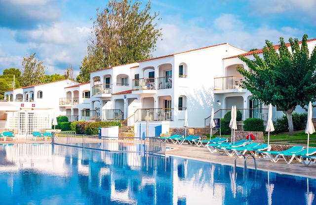 Apartamentos Seth Mestral y Llebeig