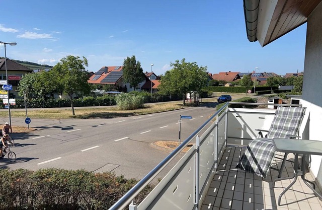 Apartment 'Schoeni' with Balcony, Wi-Fi and Air Conditioning