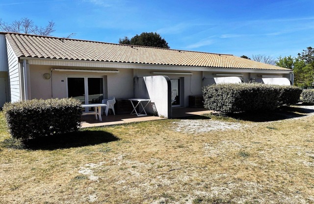 Apartment on Île d'Oléron near the Beach